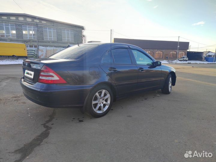 Mercedes-Benz C-класс 1.8 МТ, 2006, 200 000 км