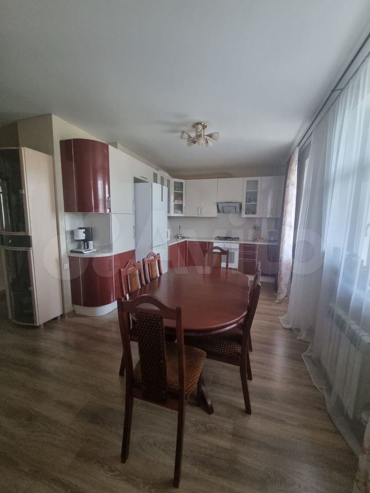 2-к. квартира, 71 м², 4/7 эт.