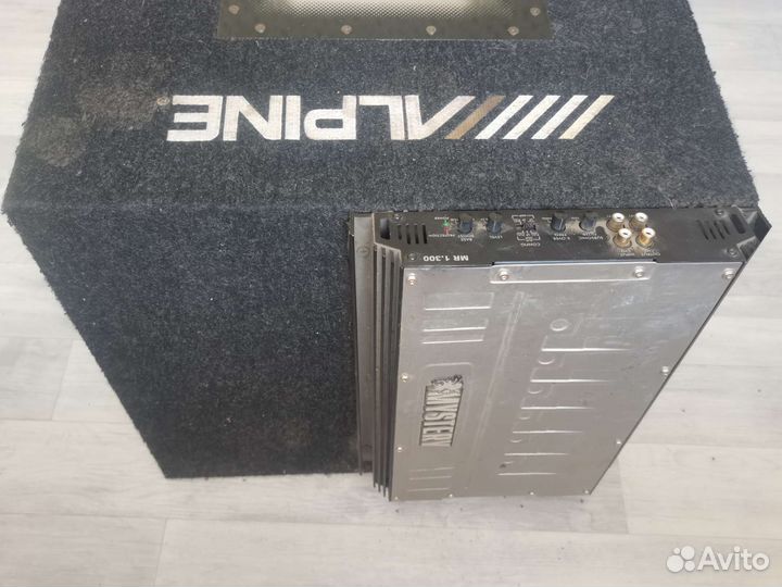 Активный сабвуфер alpine