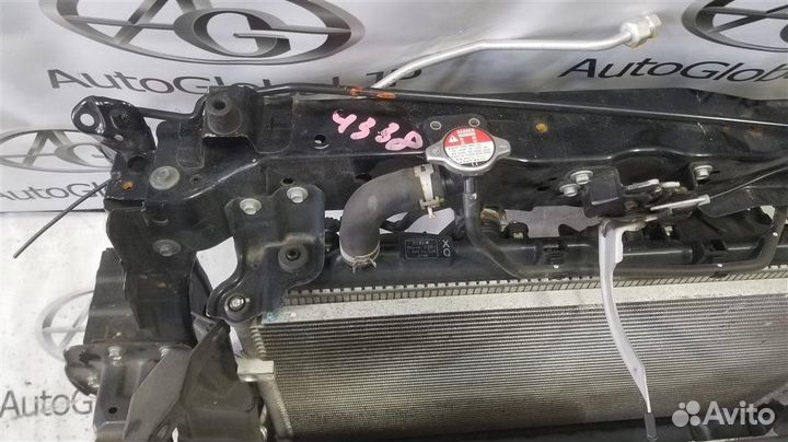 Панель передняя/телевизор (в сборе) Honda Vezel