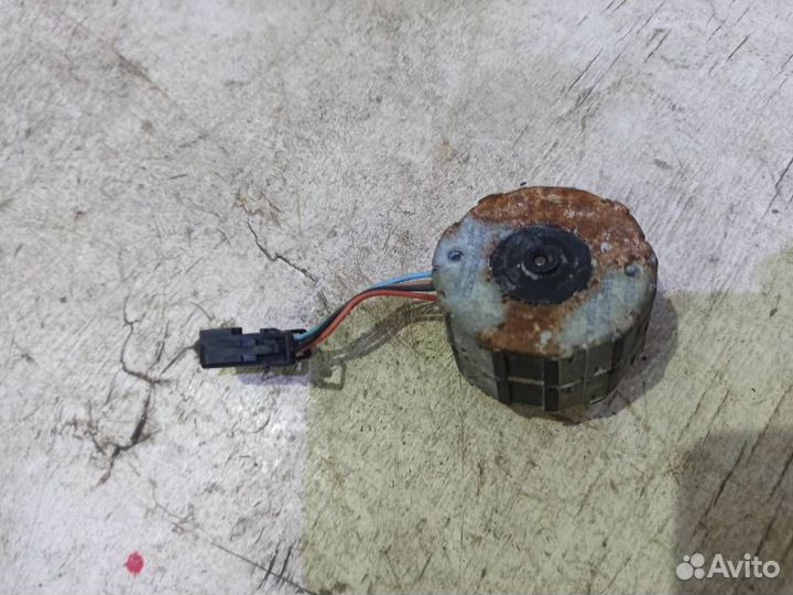 Моторчик люка Ауди A8 D3 4E