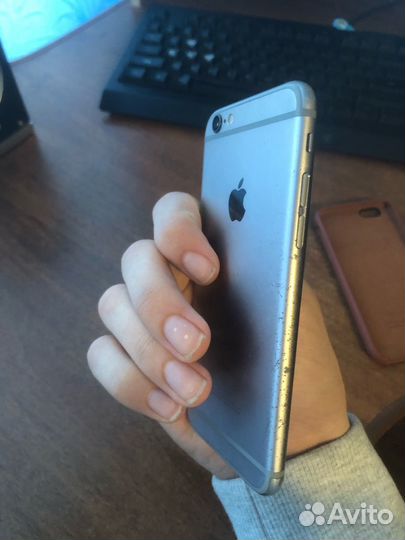 iPhone 6S, 32 ГБ