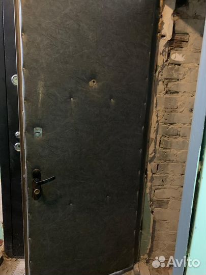 Дверь входная стальная бу