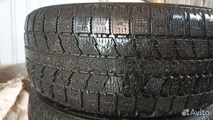 Toyo Observe GSi-5 215/55 R17