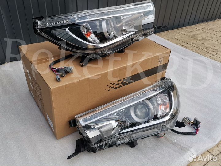 Фары Toyota Hilux с 2015 г Диодные