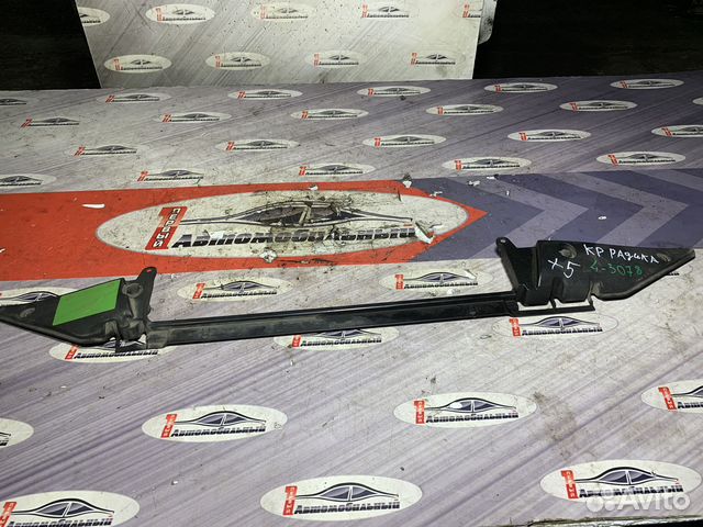 Крепление радиатора c BMW X5 E53 M54B30