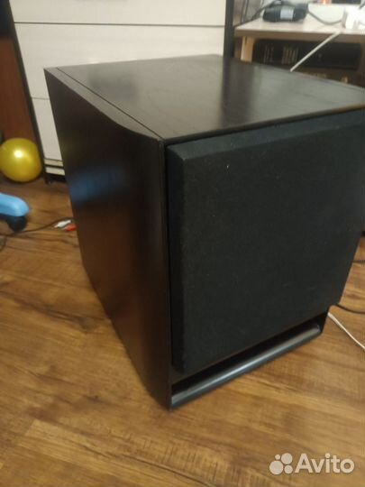 Активный домашний subwoofer