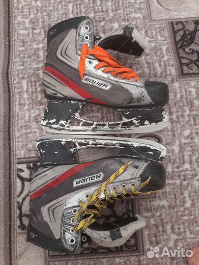 Хоккейные коньки bauer