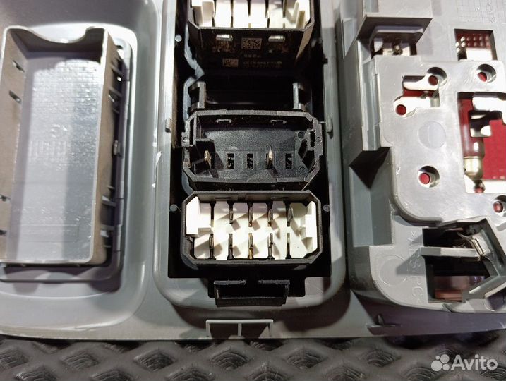 Плафон внутреннего освещения камаз 5490