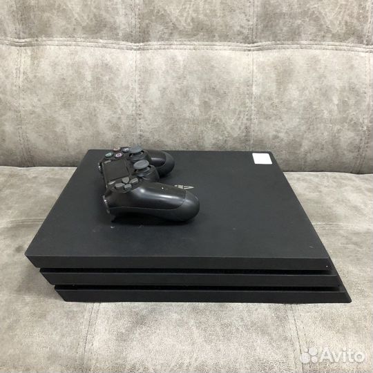 Sony PS4 Pro CUH-7008B 1Tb (523150)