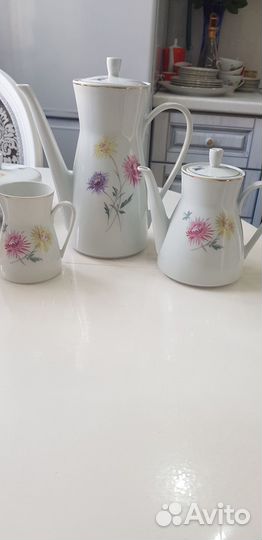 Кофейник,чайник,молочник ГДР Хризантемы