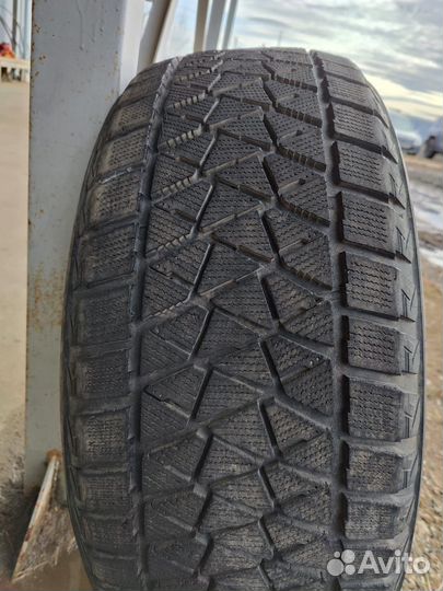 Шины Bridgestone Blizzak 275/55 R20