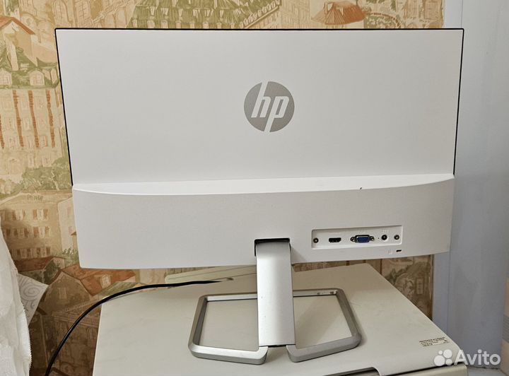 Монитор HP 21.5