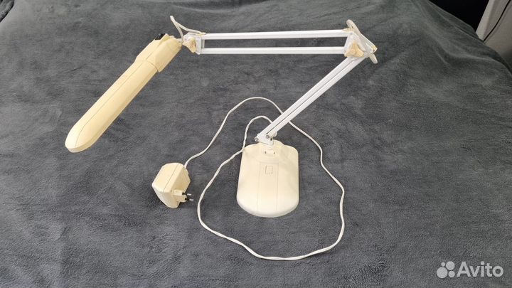 Лампа настольная