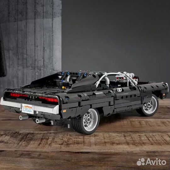 Конструктор Додж Technic 72001 Dodge Charger