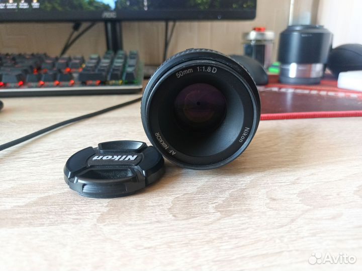 Nikon 50mm f/1.8 D