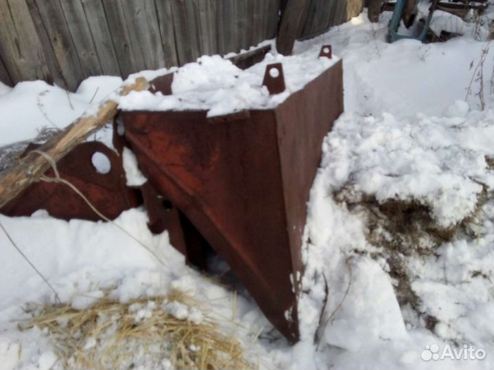 Ковш на вилы тракторные(на кун)