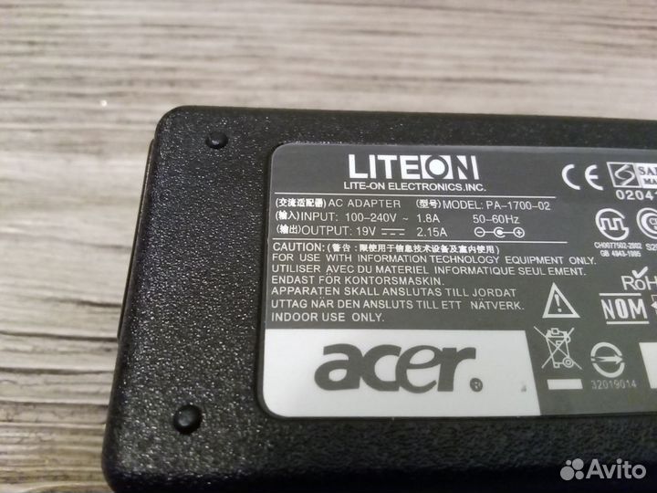 Блок питания ноутбука Acer 19V 2.15A V5 Aspire One