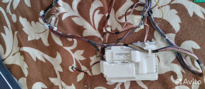 З/ч стиральной машиной ariston