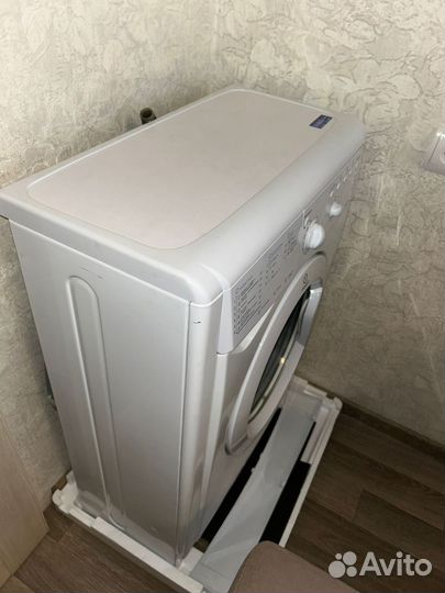 Стиральная машина indesit