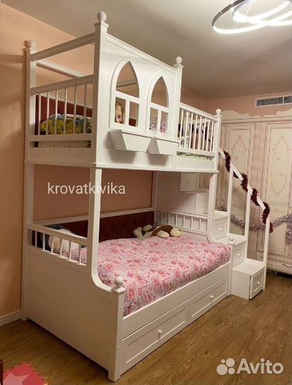 Двухъярусная детская кровать домик с каретной