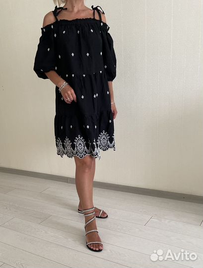 Платья черные