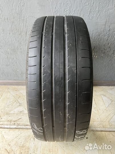 Yokohama Advan Sport V105 235/45 R18