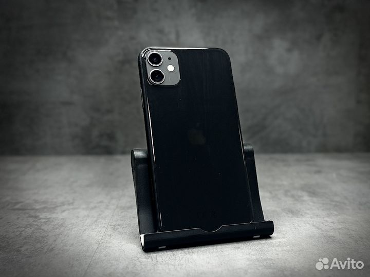 iPhone 11, 64 ГБ