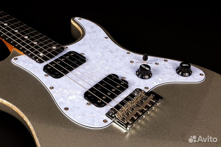 Электрогитара JET + Аксессуары