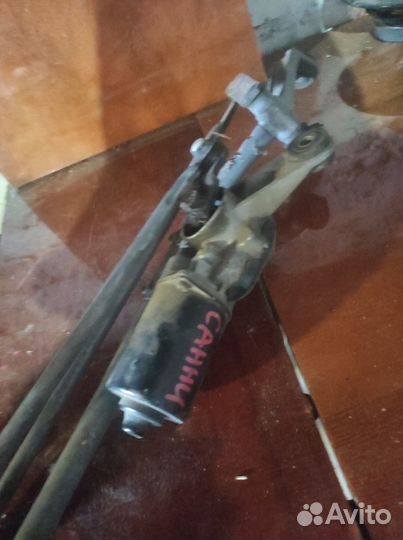 Трапеция дворников Nissan Sunny