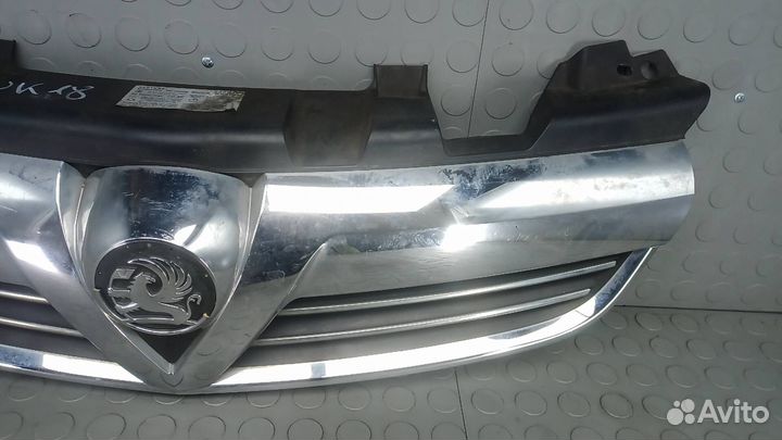 Решетка радиатора Opel Zafira 2 (B) 2008