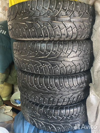 Nokian Tyres Hakkapeliitta 5 215/65 R16