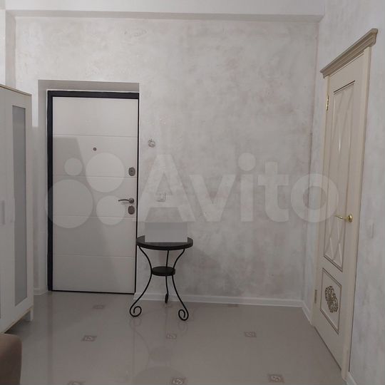 2-к. квартира, 35 м², 1/10 эт.