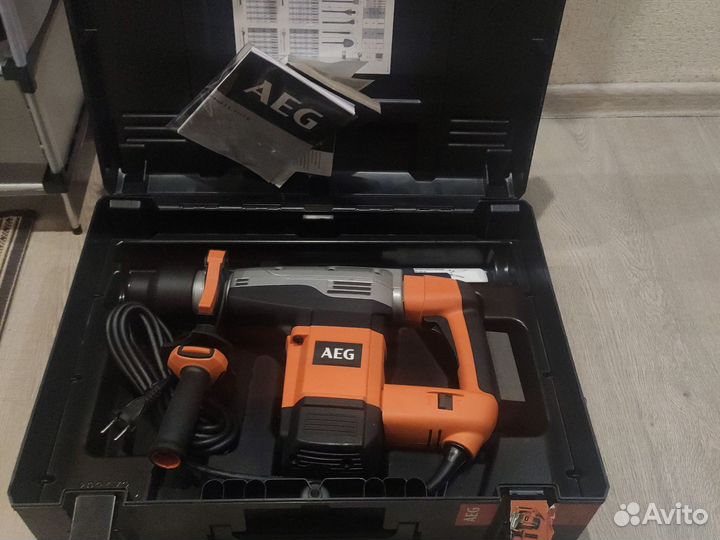 Перфоратор AEG