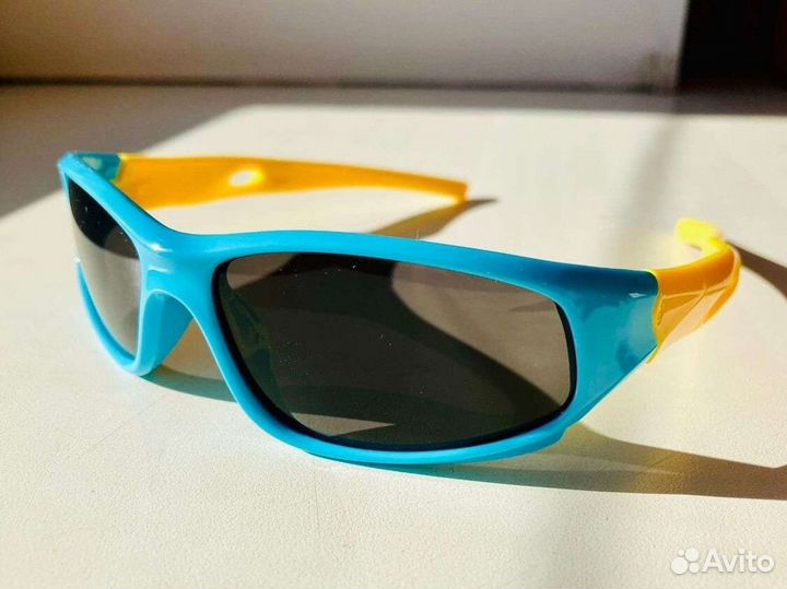 Спортивные очки детские солнцезащитные голубые