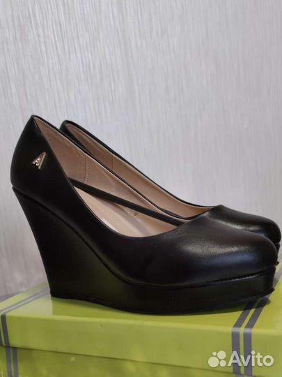 Туфли женские 38 размер новые
