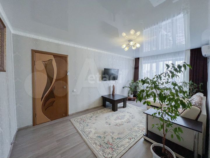 3-к. квартира, 64 м², 10/10 эт.