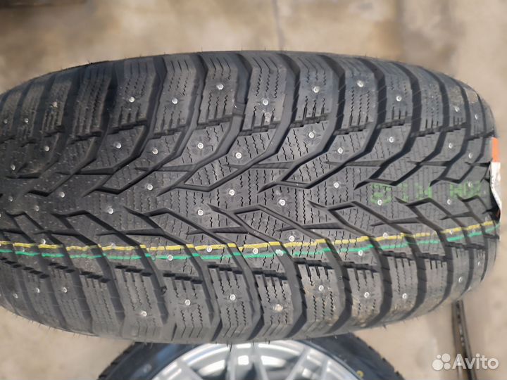 Tracmax X-Privilo S500 255/50 R20 109T