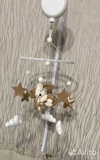 Мобиль на кроватку из фетра