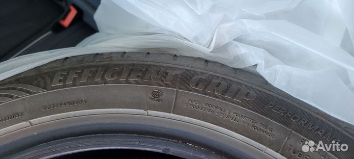 Goodyear EfficientGrip Performance 235/45 R18