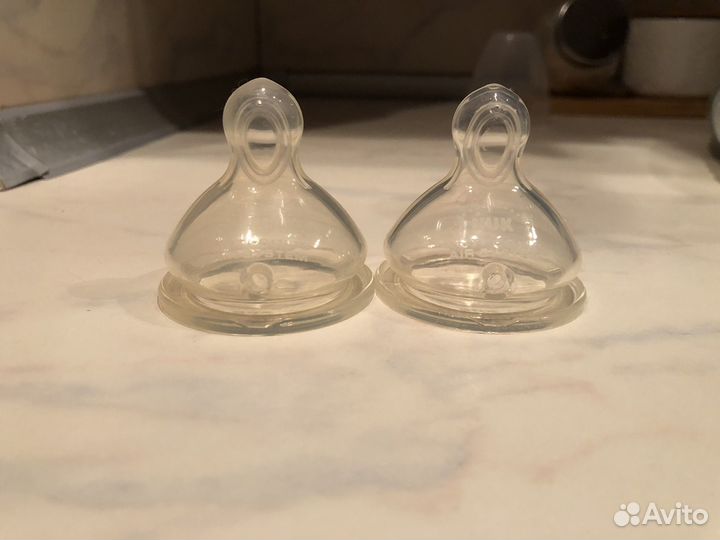 Бутылочки и соски для малыша