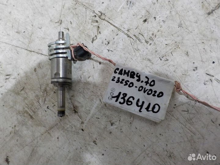 Форсунка топливная Toyota Camry 70
