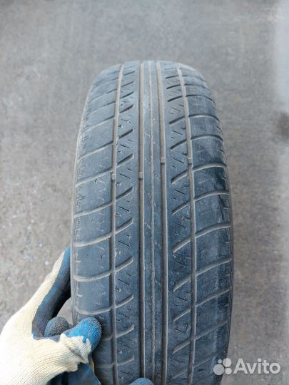 Колесо в сборе 185/70 R14 Hankook