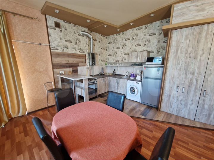 3-к. квартира, 110 м², 3/3 эт.