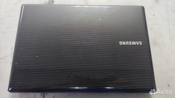 700 Samsung np-r425