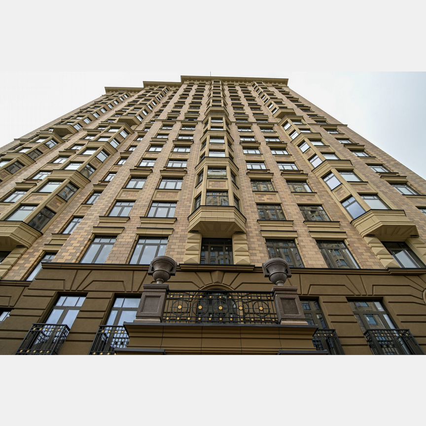 2-к. квартира, 59,8 м², 24/24 эт.