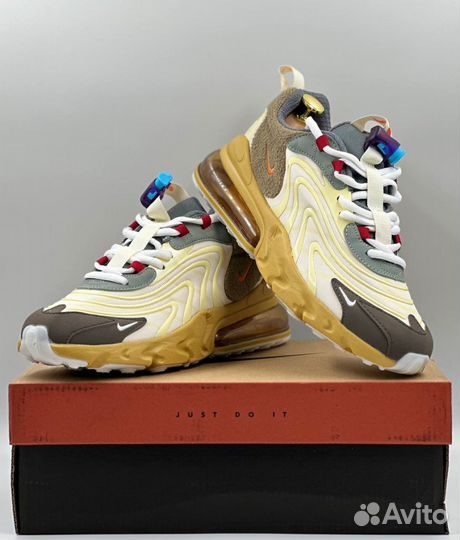 Современные Nike Air Max 270 React Travis Scott