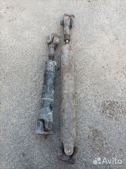 Карданный вал на ниву 21213