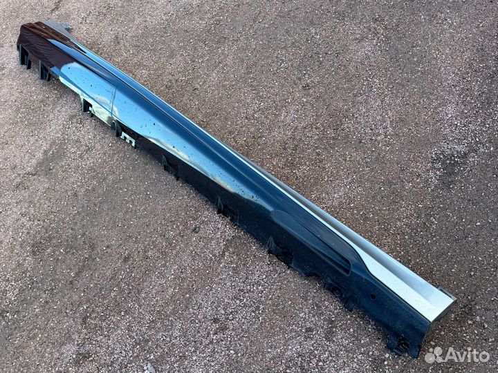 BMW X6M F96 Накладка порога правая 51778082372