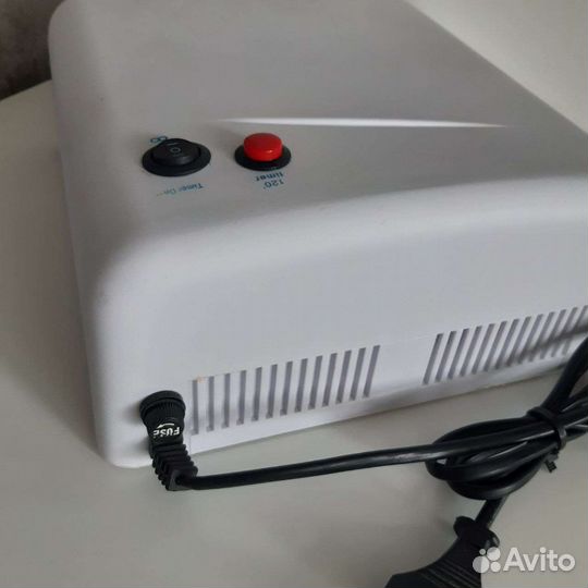 Лампа для ногтей